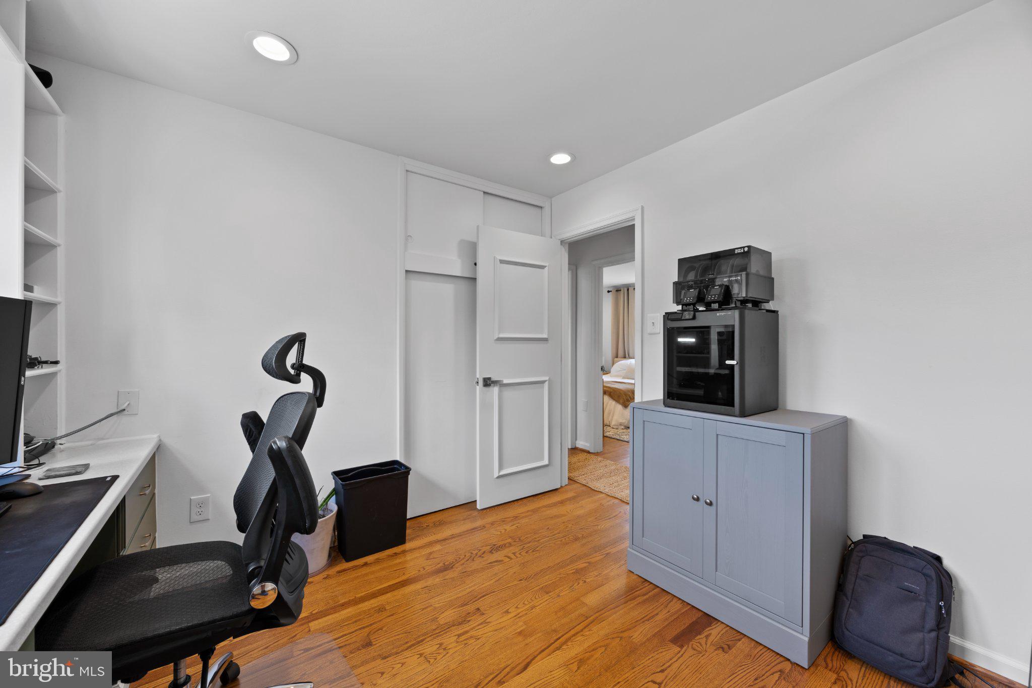 6705 New Hope Drive Springfield, VA 22151 - Photo 32 of 67 Bright and functional home office space.