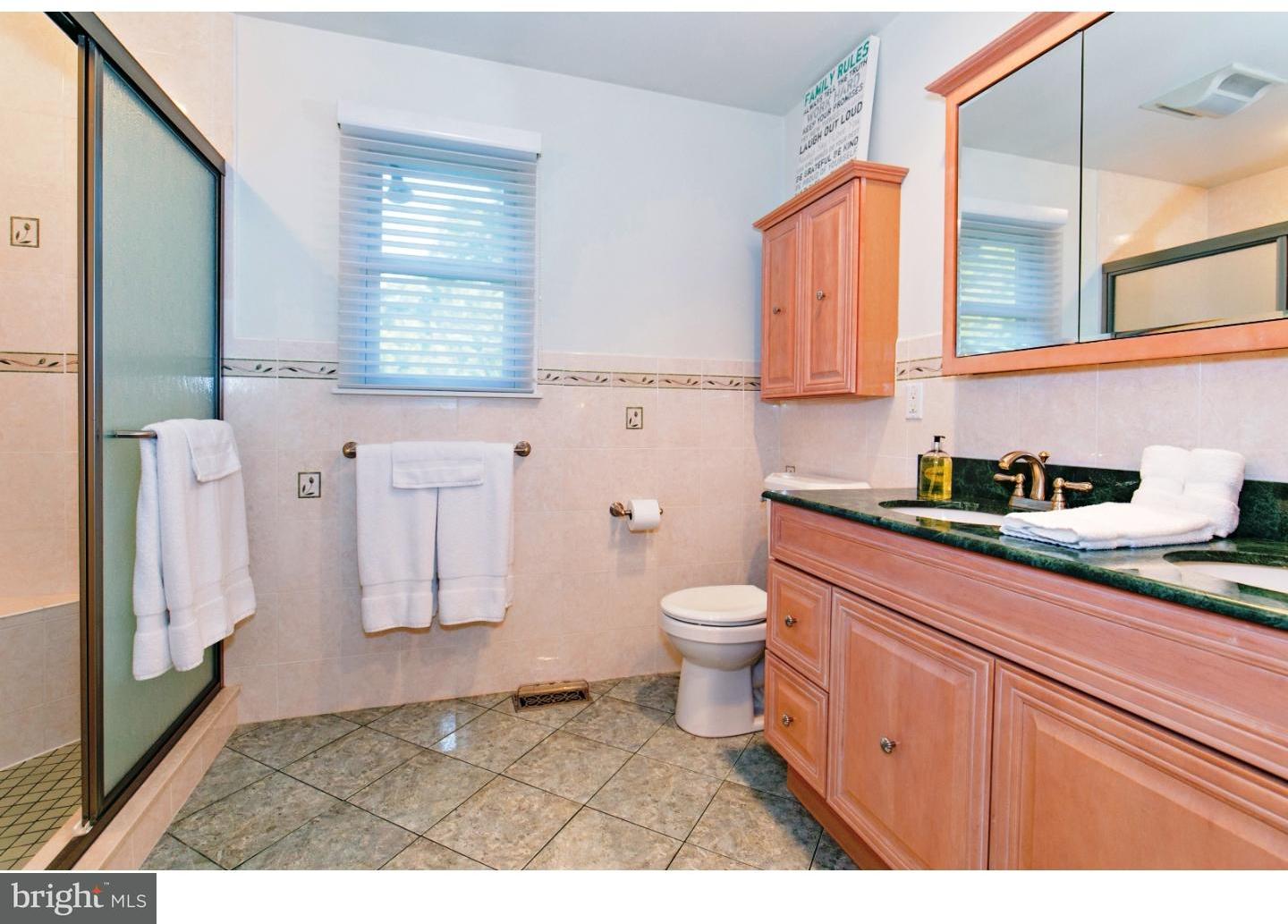 12 Hillstream Road Newark, DE 19711 - Photo 17 of 25 Bathroom