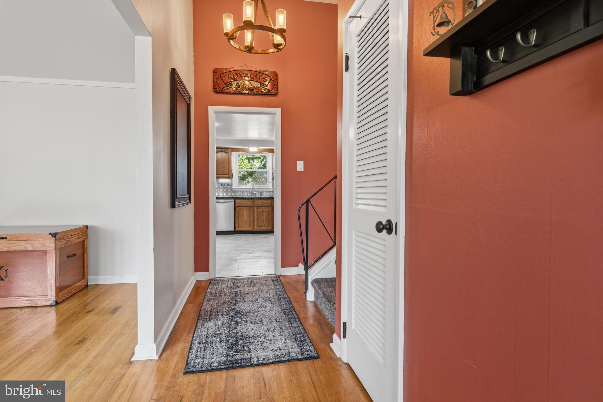 1519 Nevarc Road Warminster, PA 18974 - Photo 4 of 37 Foyer