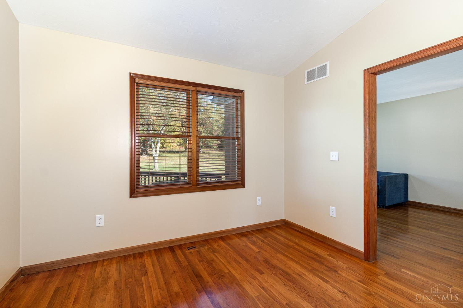 7610 Strout Road Clarksville, OH 45113 - Photo 11 of 27 Gallery Image 11