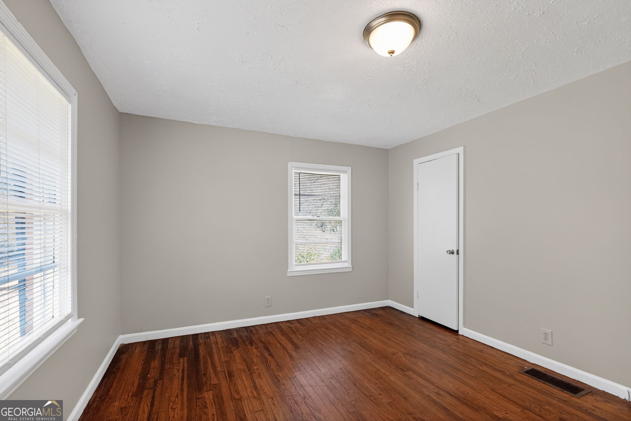 4458 Linecrest Way Ellenwood, GA 30294 - Photo 10 of 31