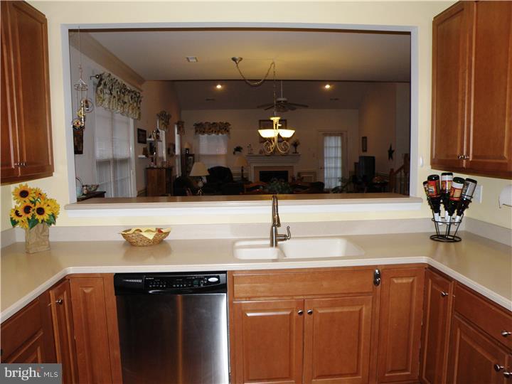 404 Gilmer Road Coatesville, PA 19320 - Photo 5 of 21 Kitchen