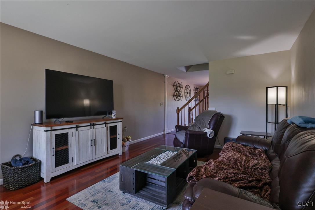 819 Atlas Road Northampton, PA 18067 - Photo 3 of 35 Gallery Image 3