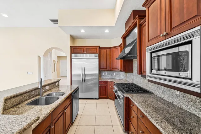 $6,000 | 10509 Vignon Court, Wellington, FL 33449