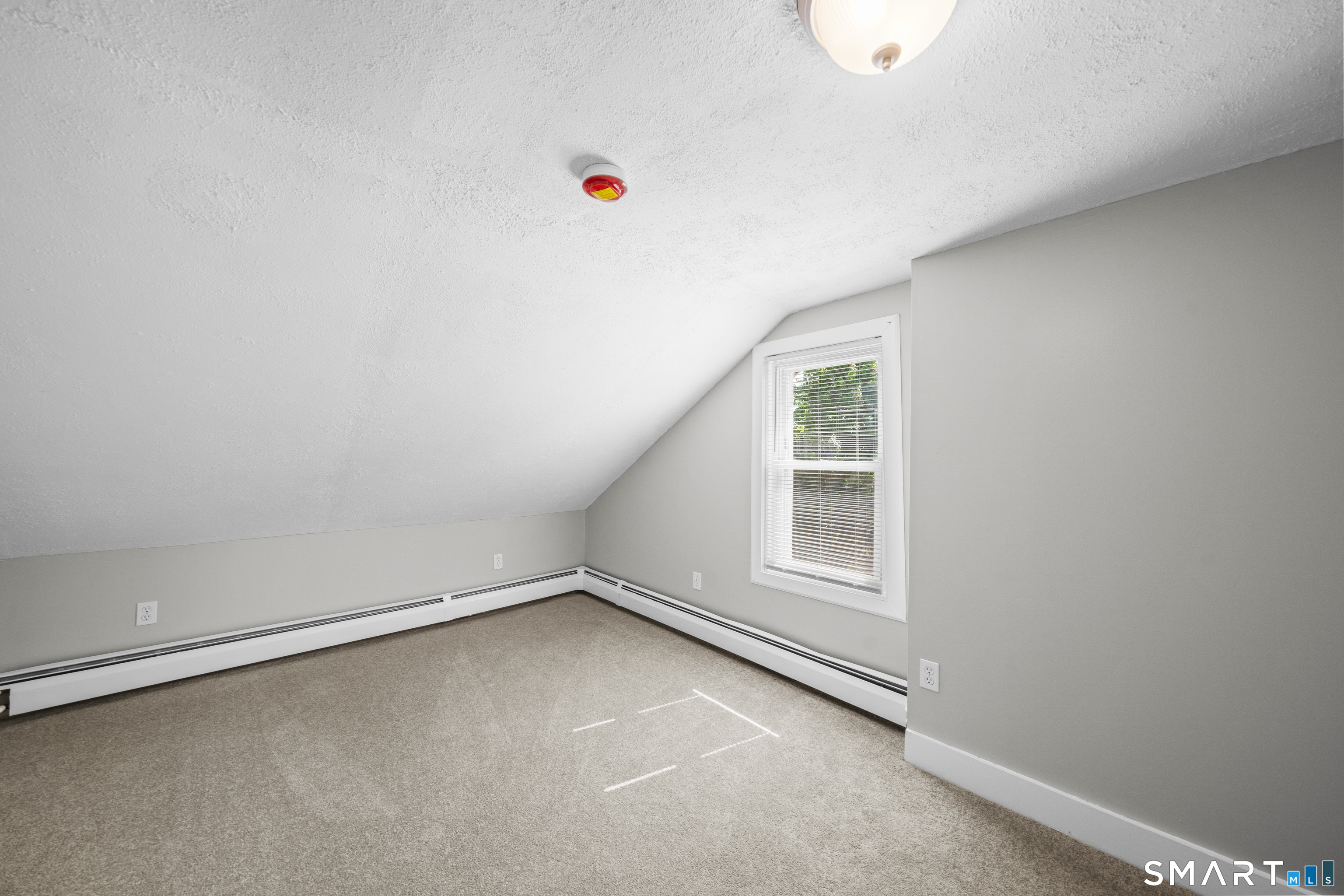 40 Prospect Street Windsor, CT 06095 - Photo 23 of 32