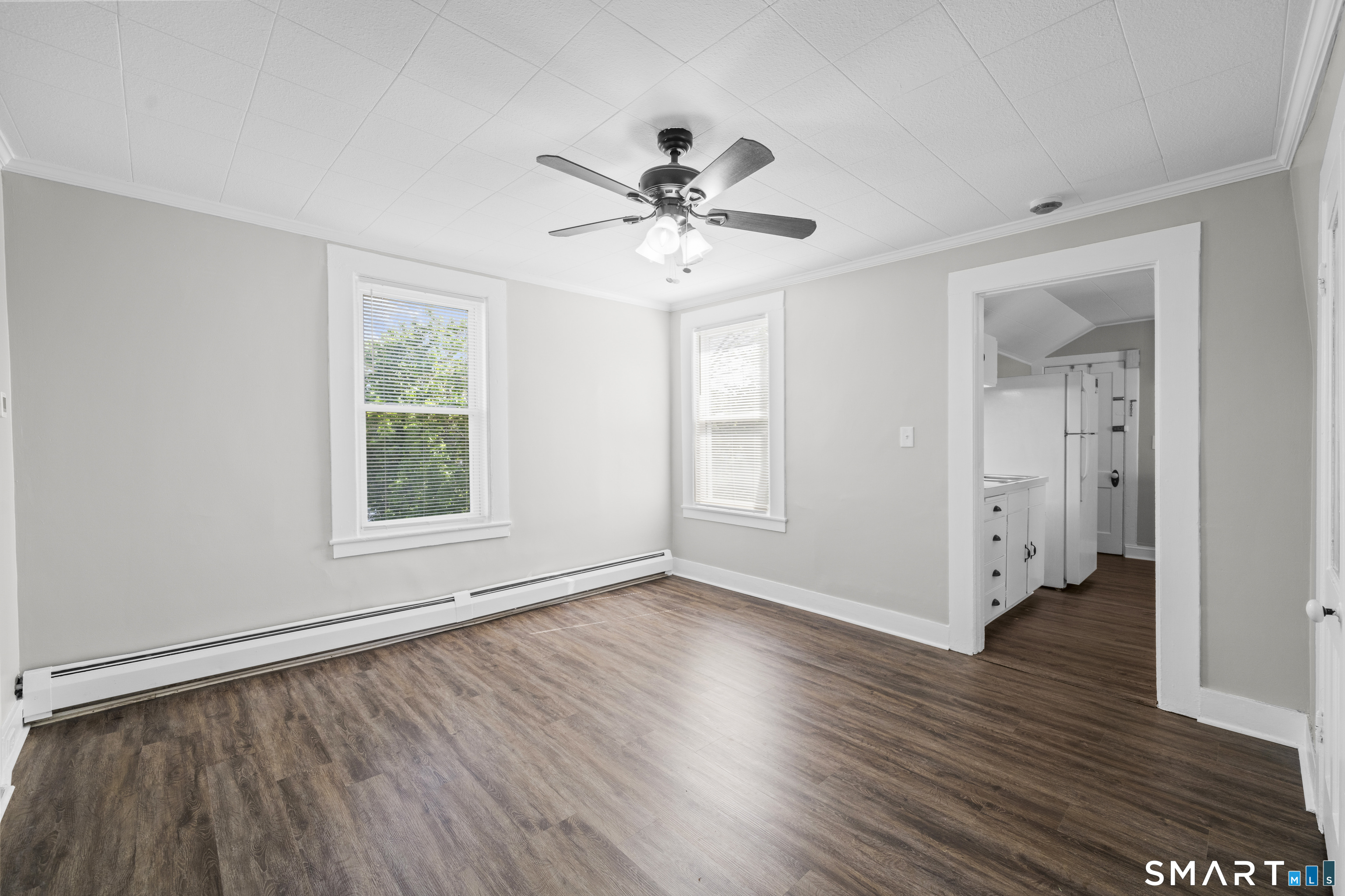 40 Prospect Street Windsor, CT 06095 - Photo 7 of 32
