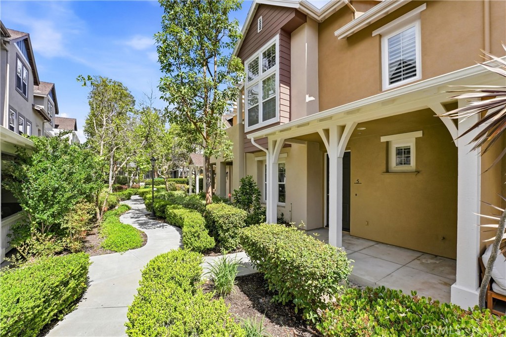 5 Azara Lane Ladera Ranch, CA 92694 - Photo 2 of 31