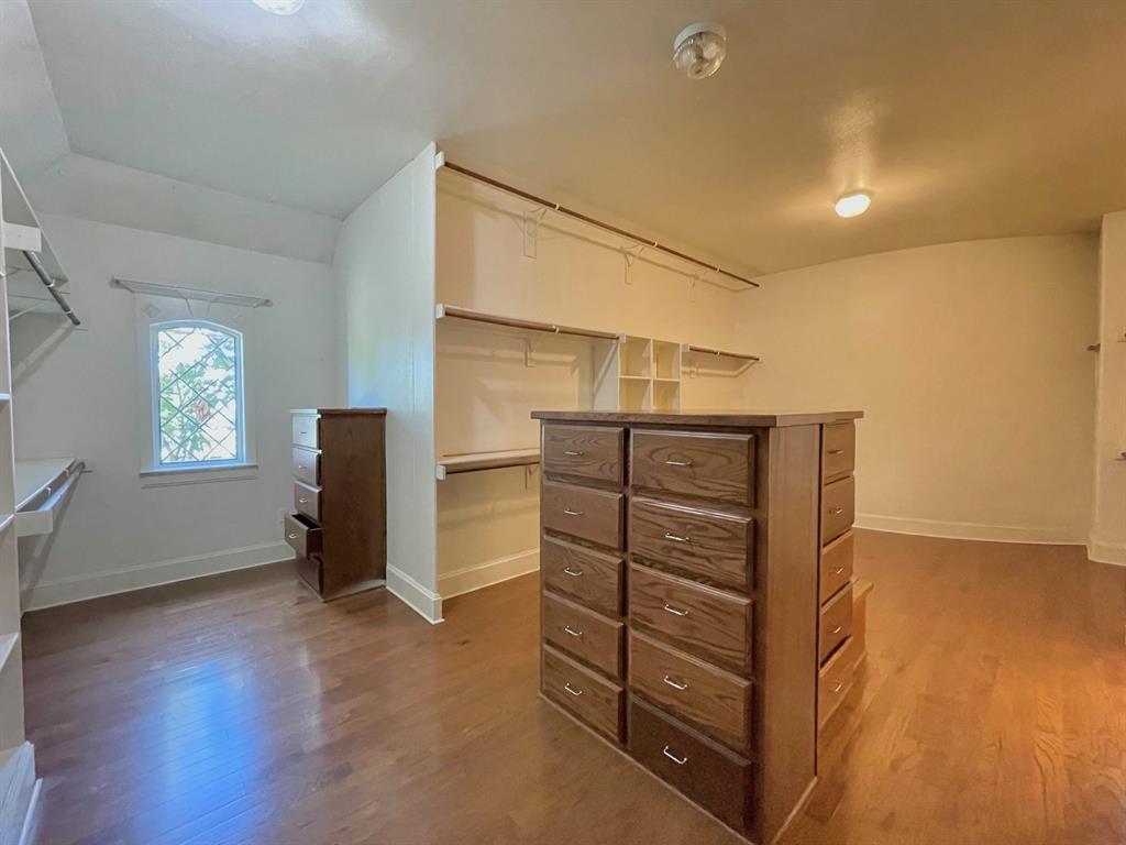 4026 Howard Road Waxahachie, TX 75165 - Photo 24 of 37 a view of room with furniture and windows