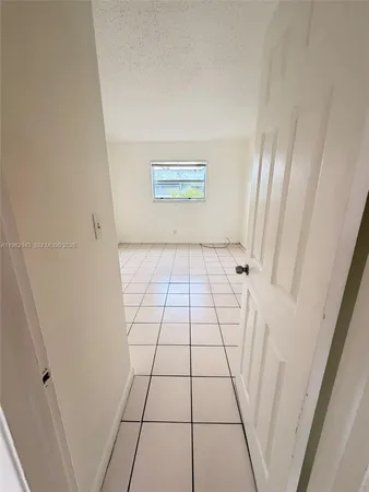 $1,500 | 241 Southeast 9th Avenue, Unit 206, Pompano Beach, FL 33060