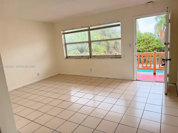 $1,500 | 241 Southeast 9th Avenue, Unit 206, Pompano Beach, FL 33060