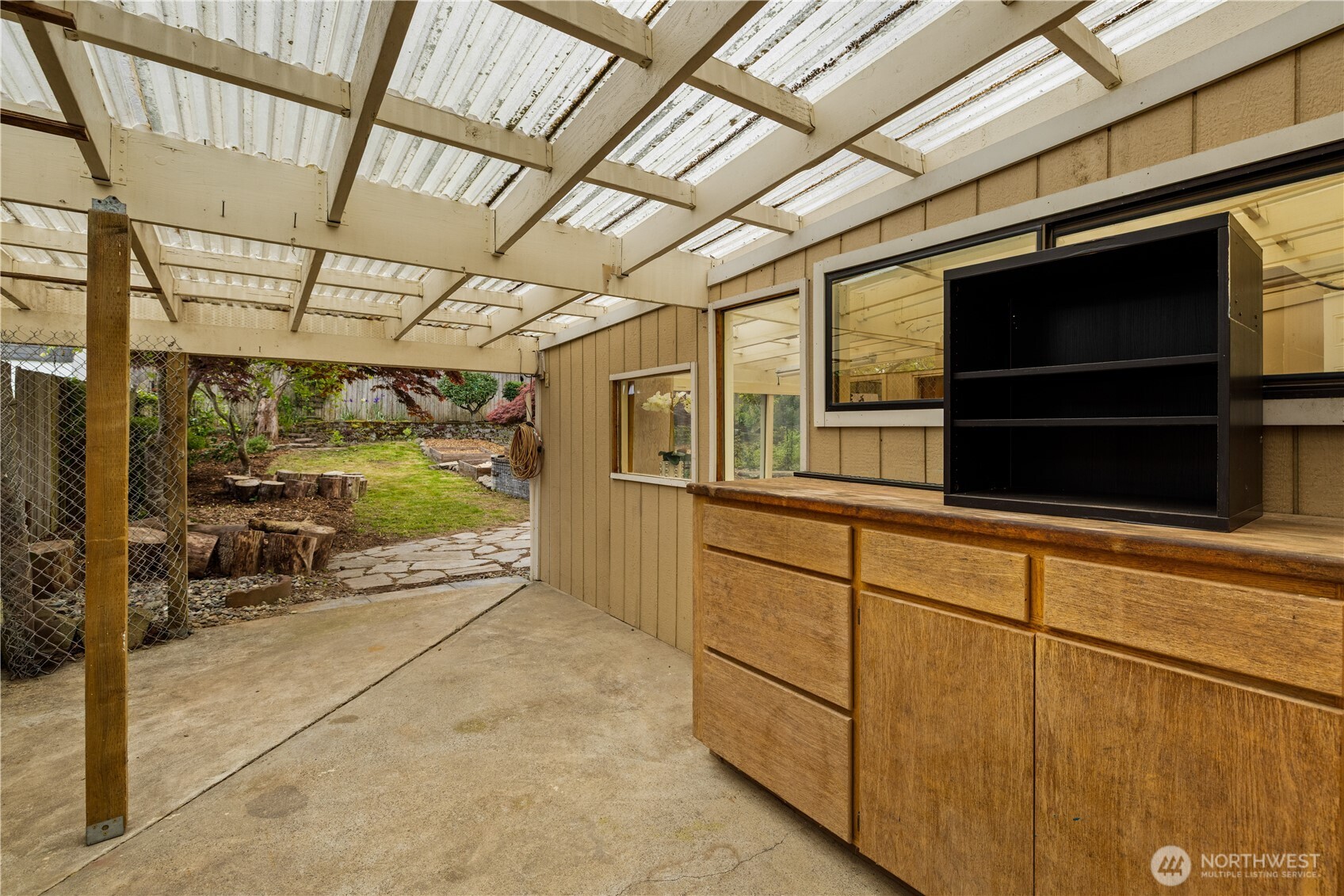11253 35th Avenue Southwest Seattle, WA 98146 - Photo 23 of 40 Gallery Image 23