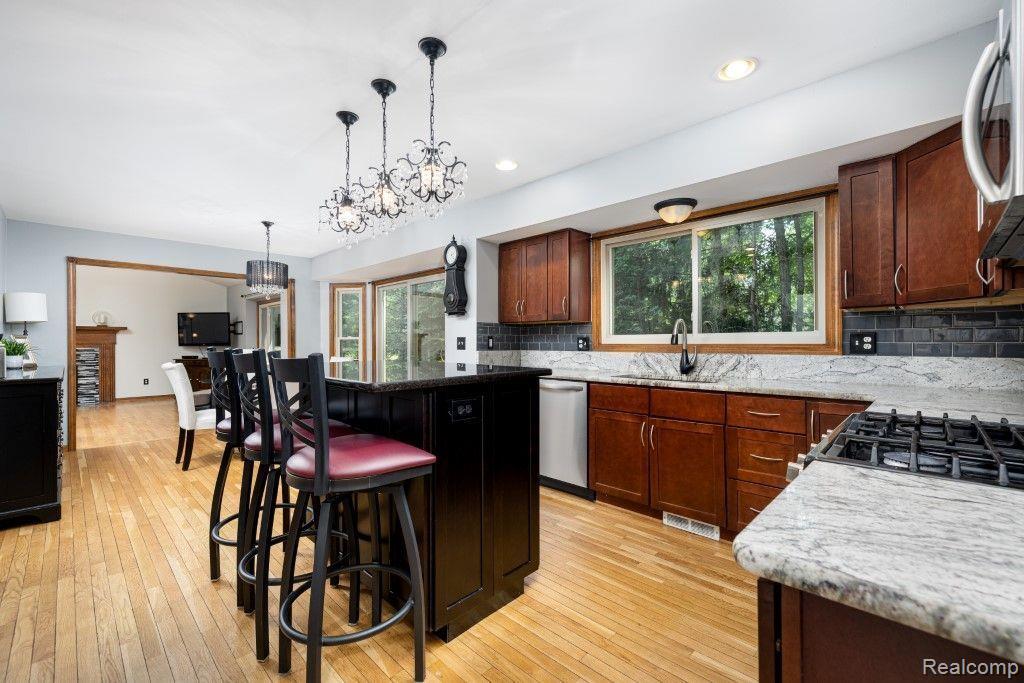 42028 Hunters Ridge Canton, MI 48188 - Photo 14 of 42