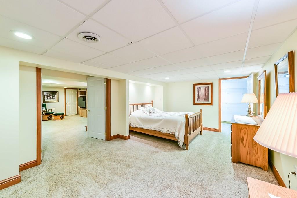 941 Cumberland Road Pittsburgh, PA 15237 - Photo 17 of 25 Gallery Image 17