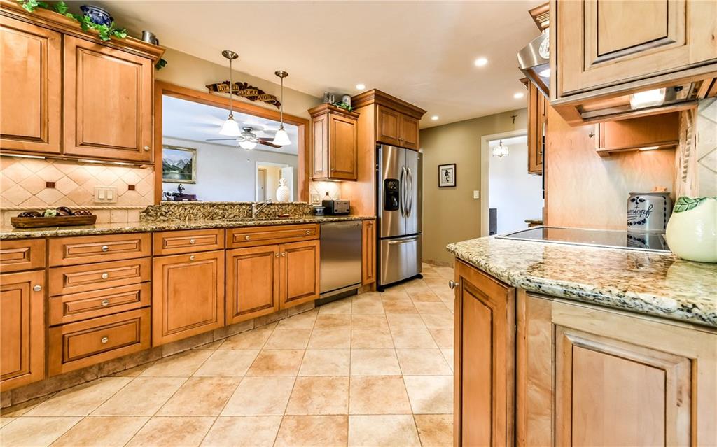 941 Cumberland Road Pittsburgh, PA 15237 - Photo 3 of 25 Gallery Image 3