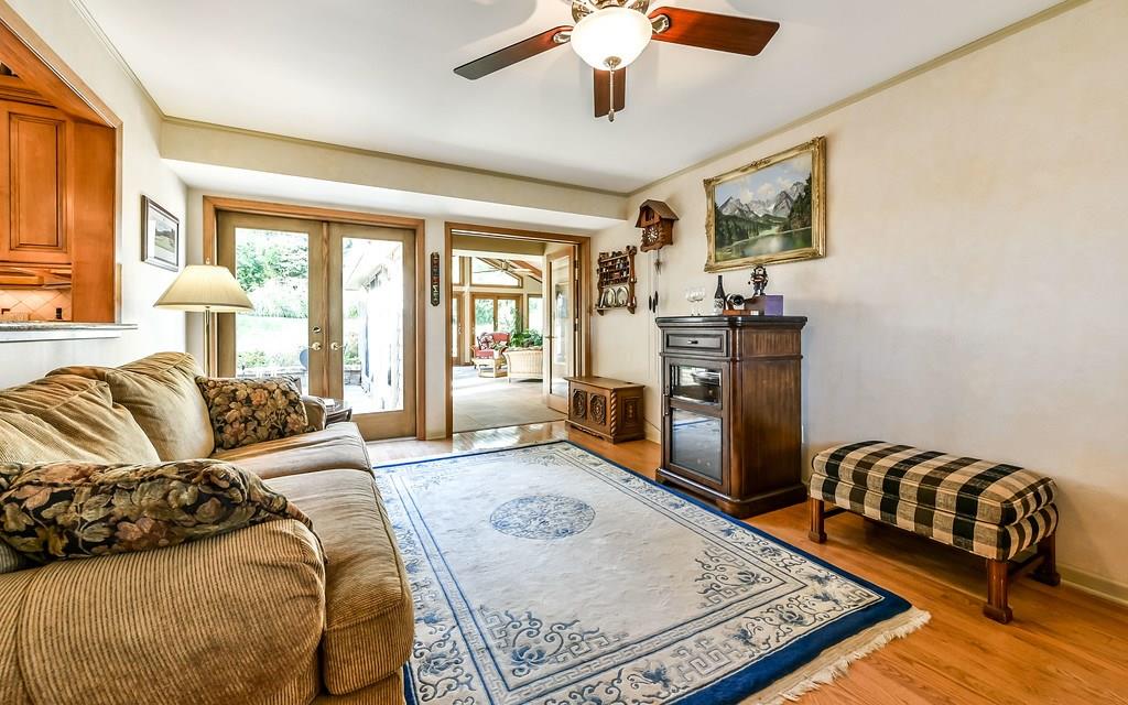 941 Cumberland Road Pittsburgh, PA 15237 - Photo 6 of 25 Gallery Image 6