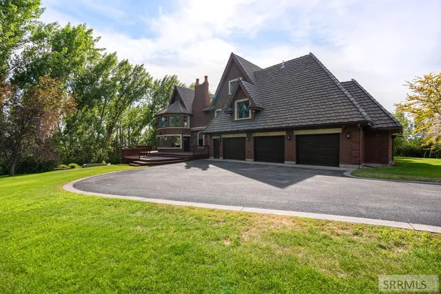 $1,495,000 | 4976 East 49th South, Idaho Falls, ID 83406