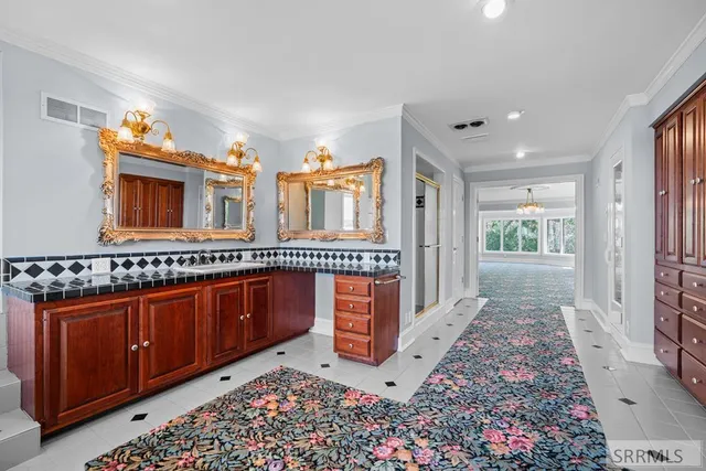 $1,495,000 | 4976 East 49th South, Idaho Falls, ID 83406