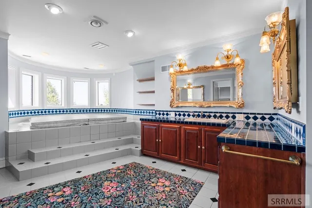 $1,495,000 | 4976 East 49th South, Idaho Falls, ID 83406