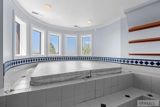 $1,495,000 | 4976 East 49th South, Idaho Falls, ID 83406