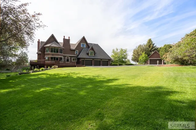 $1,495,000 | 4976 East 49th South, Idaho Falls, ID 83406