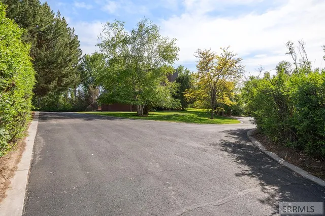 $1,495,000 | 4976 East 49th South, Idaho Falls, ID 83406