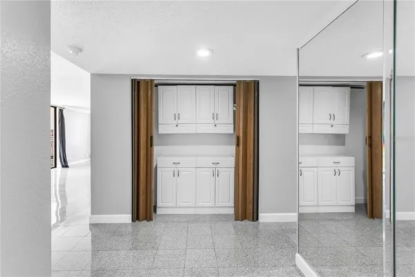 $2,800 | 1460 Gulf Boulevard, Unit 310, Clearwater, FL 33767