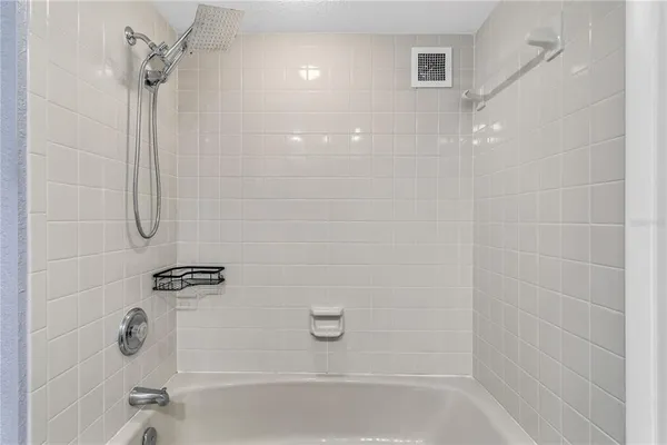 $2,800 | 1460 Gulf Boulevard, Unit 310, Clearwater, FL 33767