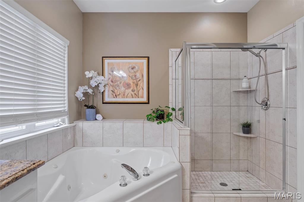 2473 Clarjon Drive Ballwin, MO 63021 - Photo 21 of 58