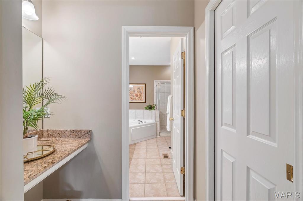2473 Clarjon Drive Ballwin, MO 63021 - Photo 22 of 58
