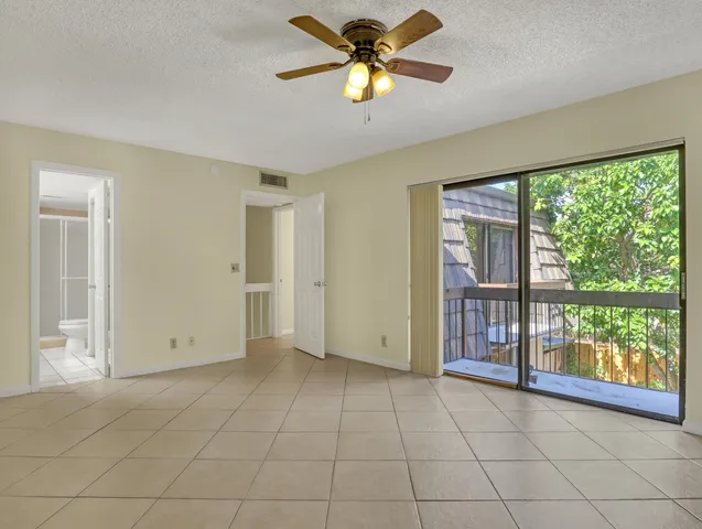 $2,250 | 4095 Palm Bay Circle, Unit B, West Palm Beach, FL 33406