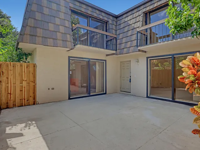 $2,250 | 4095 Palm Bay Circle, Unit B, West Palm Beach, FL 33406