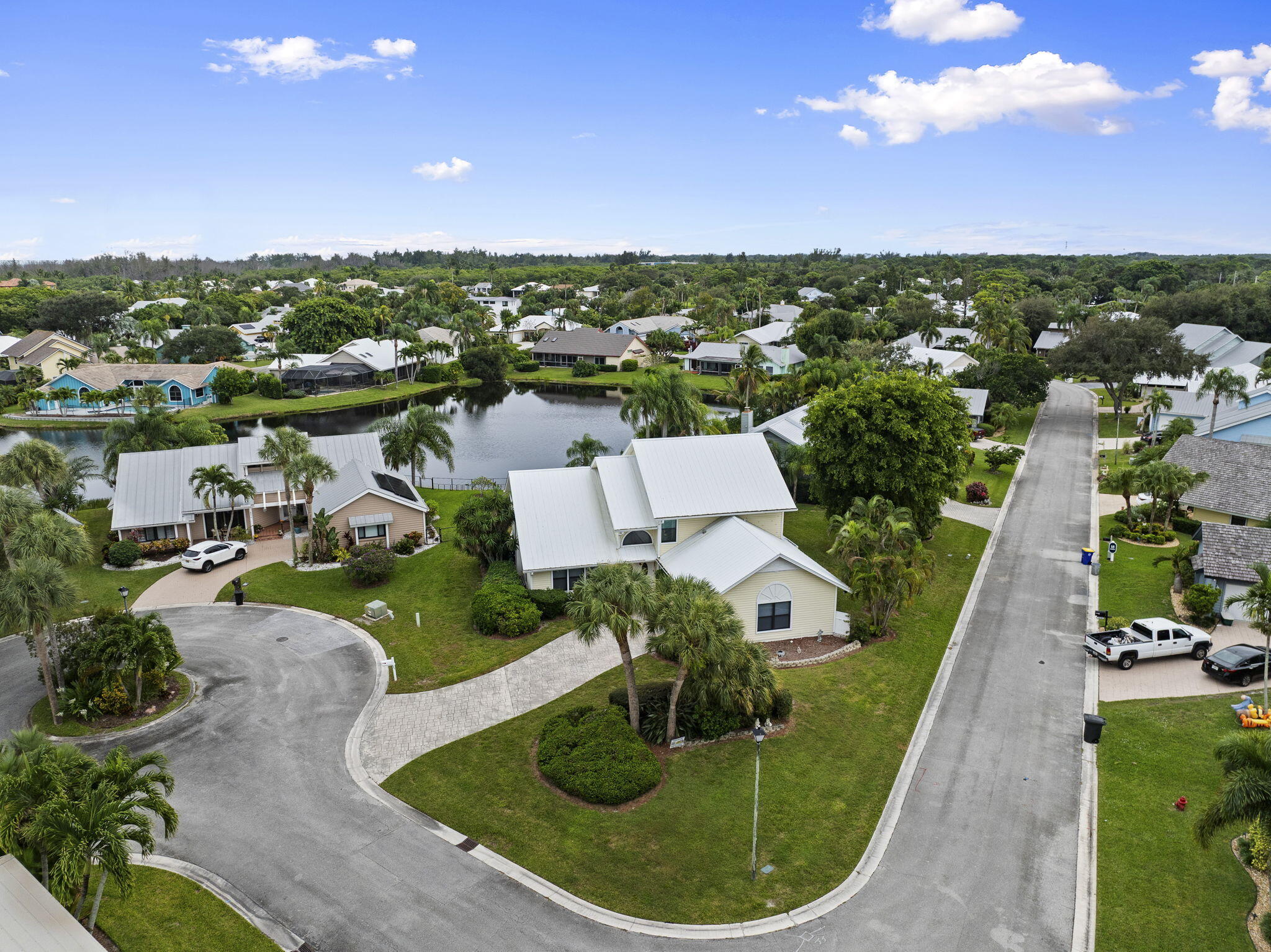 8964 Southeast Sunfish Place Hobe Sound, FL 33455 - Photo 4 of 51 2-web-or-mls-DJI_0392