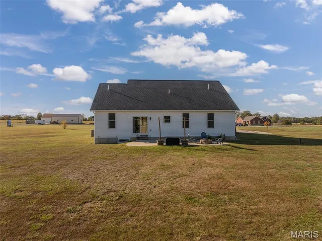 $515,000 | 30928 Bonnie Bell Drive, Warrenton, MO 63383