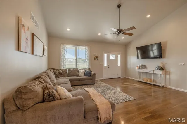 $515,000 | 30928 Bonnie Bell Drive, Warrenton, MO 63383