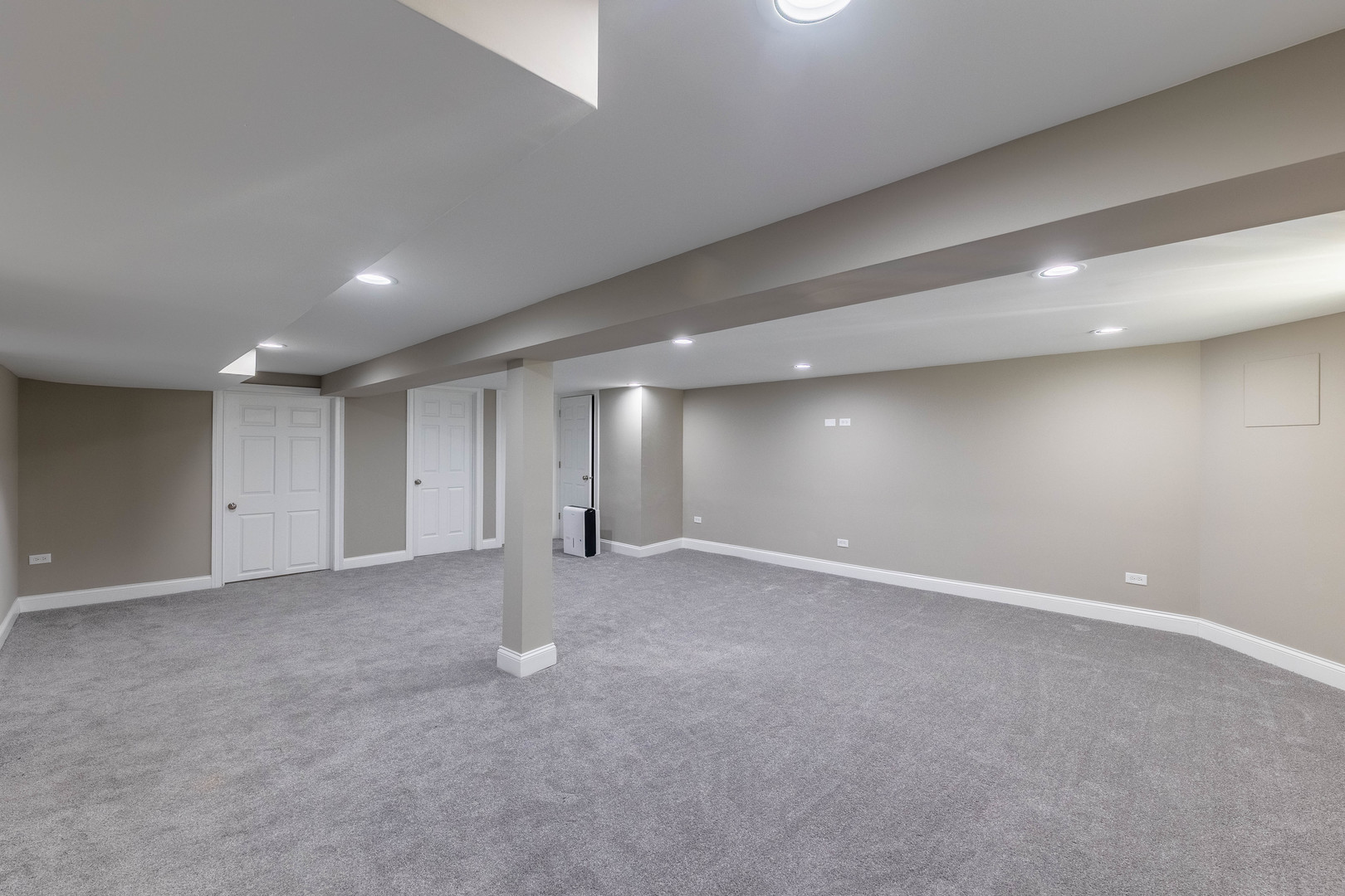 7914 South Troy Street Chicago, IL 60652 - Photo 24 of 35 a view of an empty room