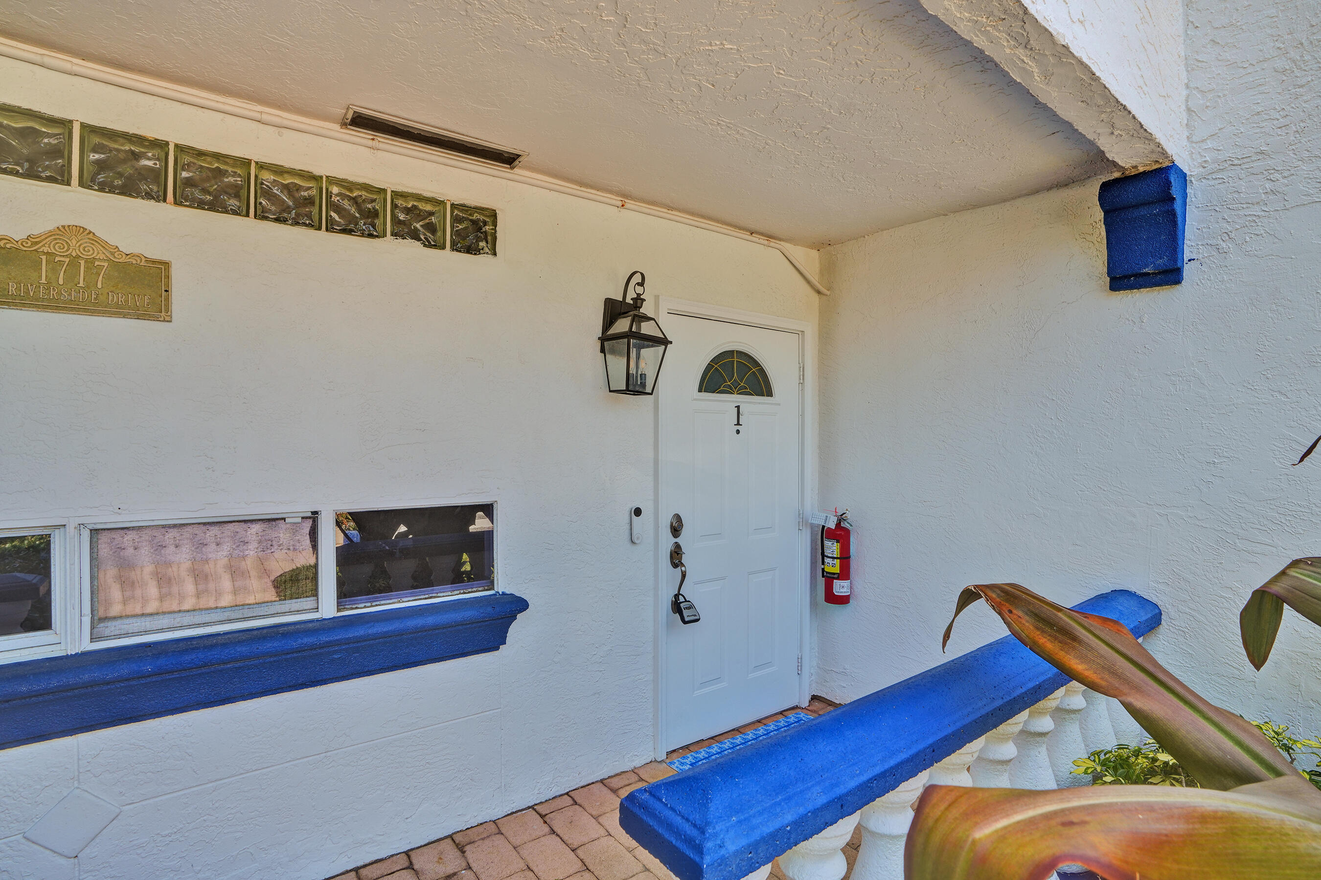 1717 North Riverside Drive, Unit 1 Pompano Beach, FL 33062 - Photo 2 of 40 DSC00384