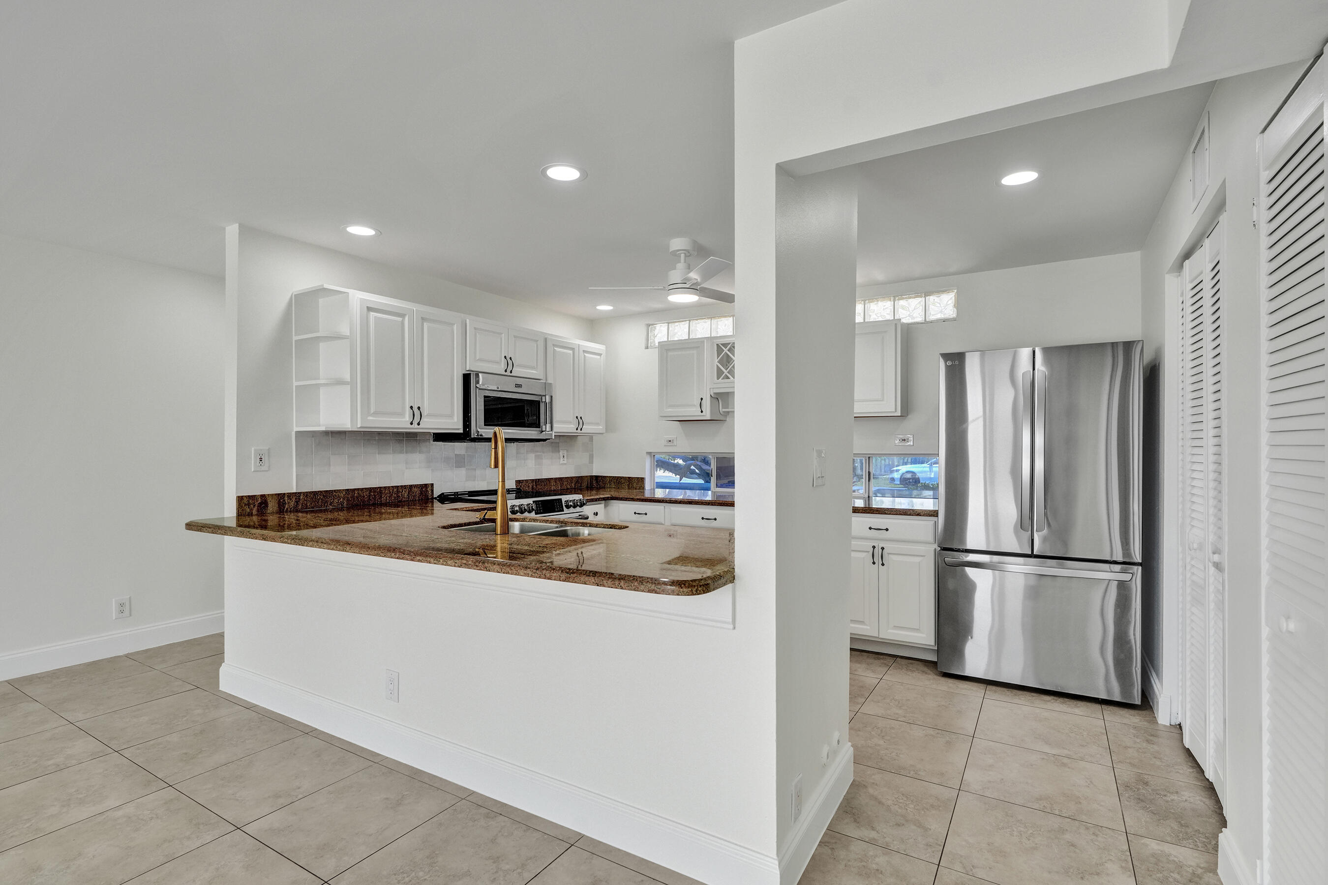1717 North Riverside Drive, Unit 1 Pompano Beach, FL 33062 - Photo 21 of 40 DSC00252