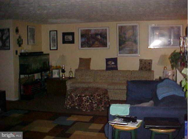 603 Deering Road, Unit 1B Pasadena, MD 21122 - Photo 1 of 14 Living Room