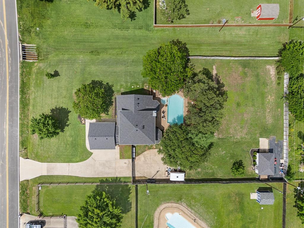 508 Chandler Road Keller, TX 76248 - Photo 35 of 39 an aerial view of a house having outdoor space