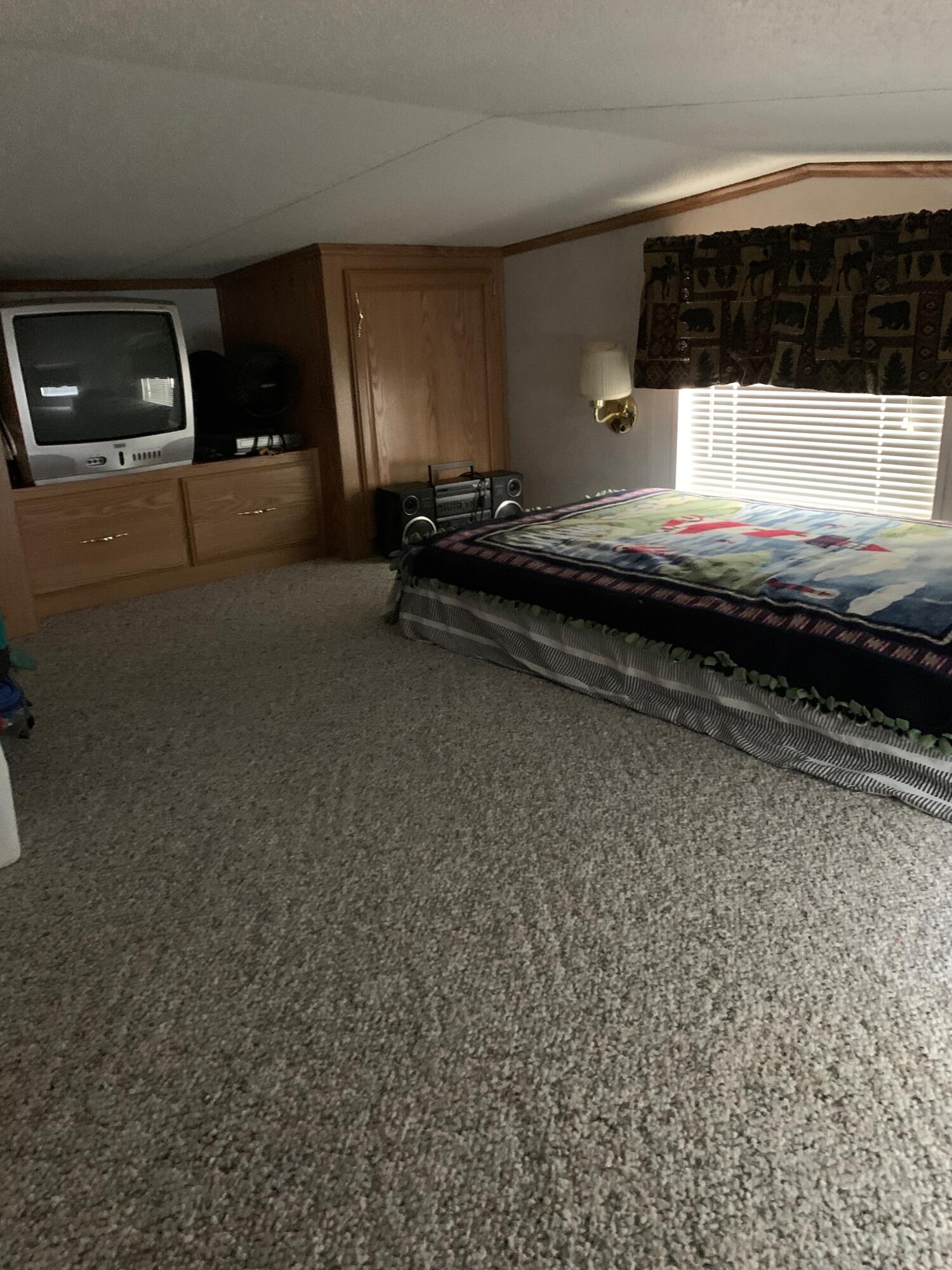 47 Indian Point Road Raymond, ME 04071 - Photo 11 of 26 IMG_7341