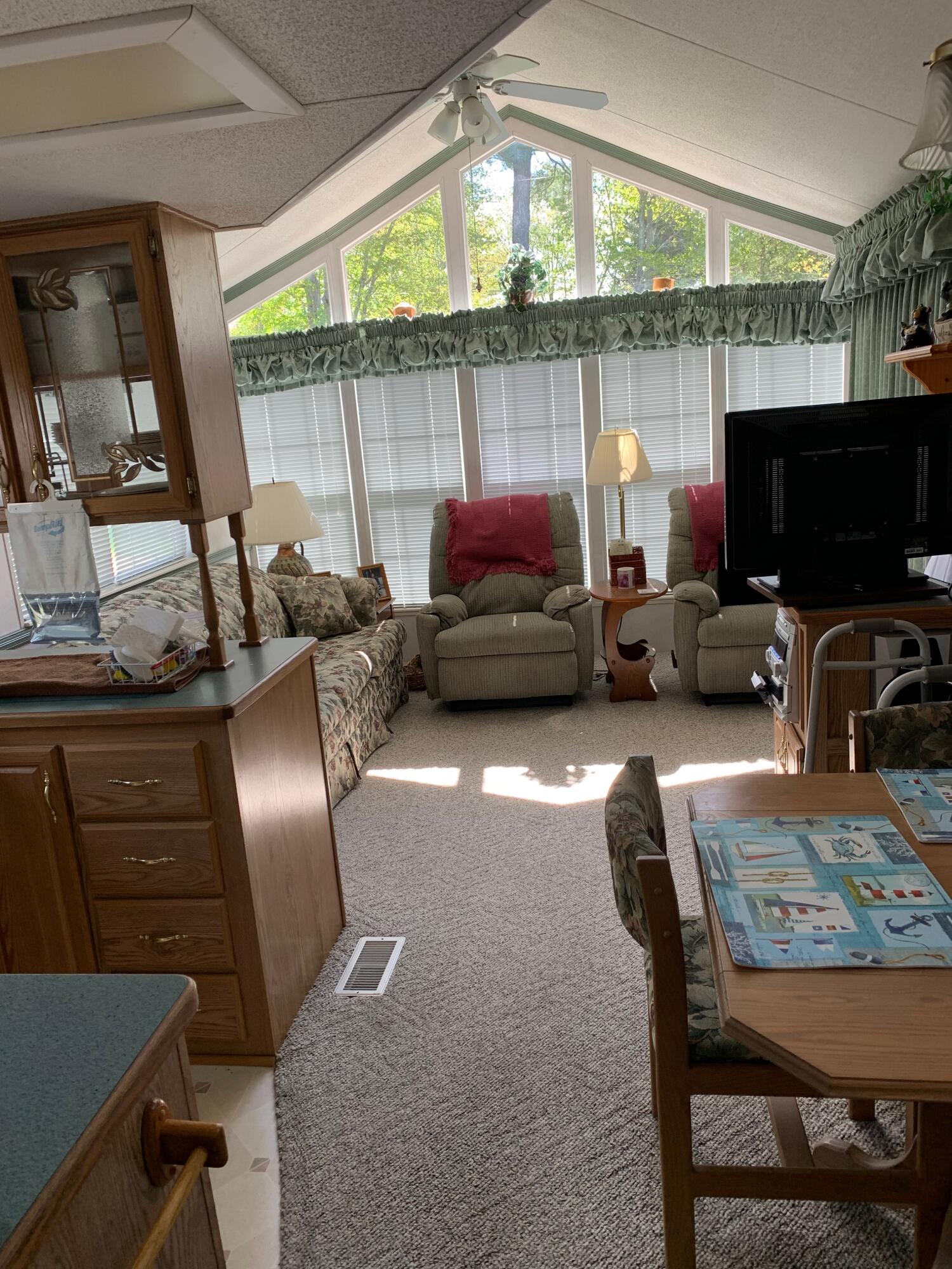 47 Indian Point Road Raymond, ME 04071 - Photo 6 of 26 IMG_7337