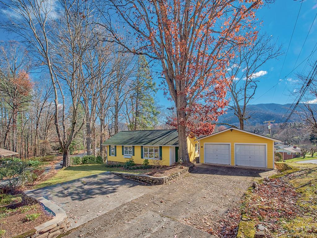 52 Auburn Road Waynesville, NC 28786 - Photo 3 of 25 Gallery Image 3