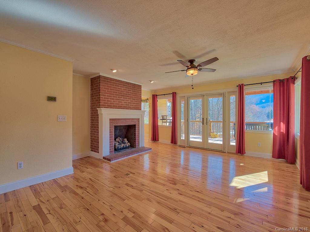 52 Auburn Road Waynesville, NC 28786 - Photo 6 of 25 Gallery Image 6