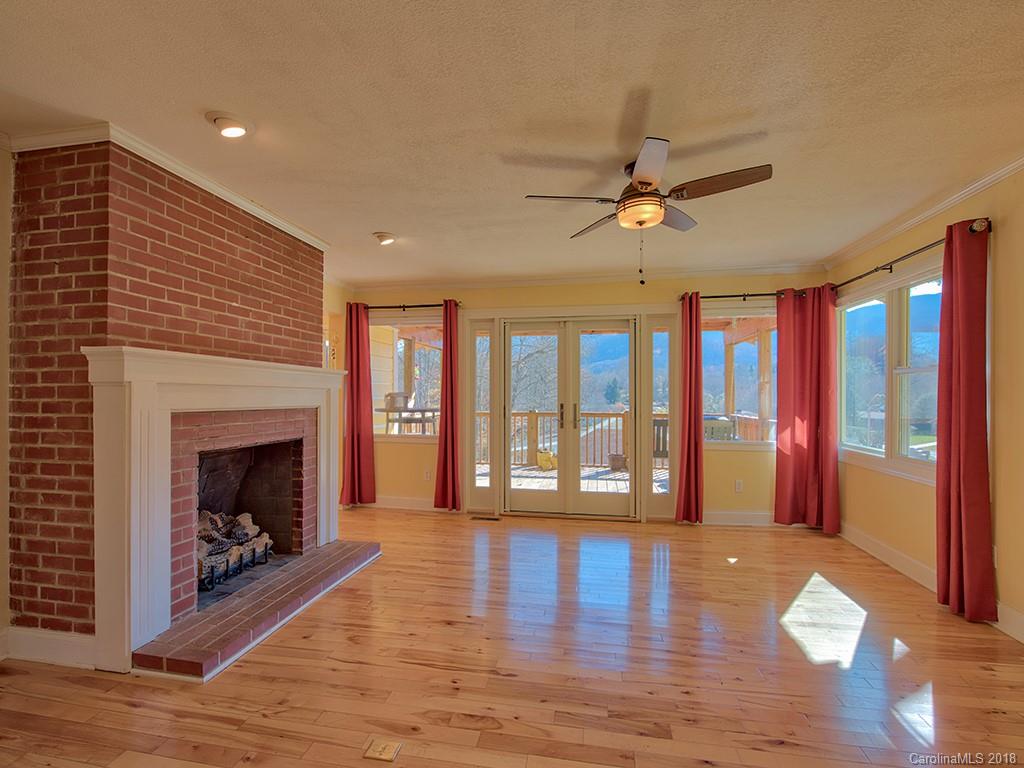 52 Auburn Road Waynesville, NC 28786 - Photo 7 of 25 Gallery Image 7