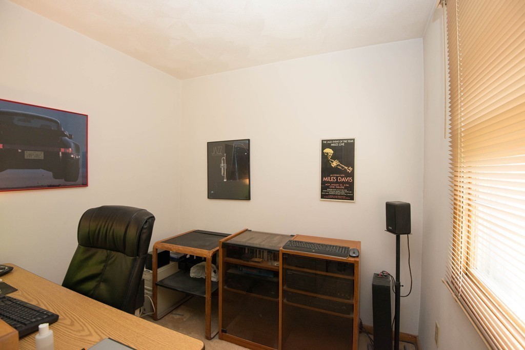 9 Richardson Road Burlington, MA 01803 - Photo 16 of 18 Gallery Image 16