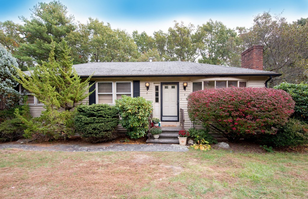 9 Richardson Road Burlington, MA 01803 - Photo 2 of 18 Gallery Image 2