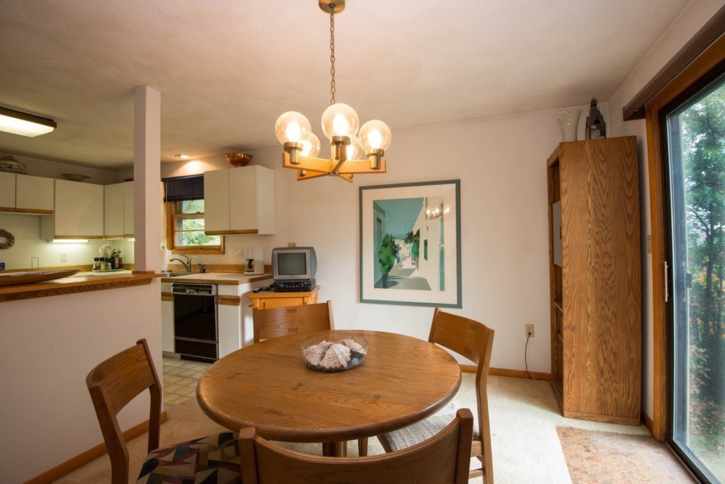 9 Richardson Road Burlington, MA 01803 - Photo 9 of 18 Gallery Image 9