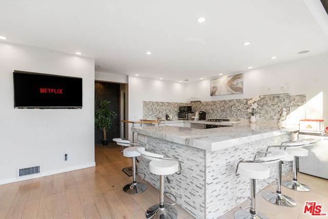 $13,500 | 8380 Hollywood Boulevard, Los Angeles, CA 90069