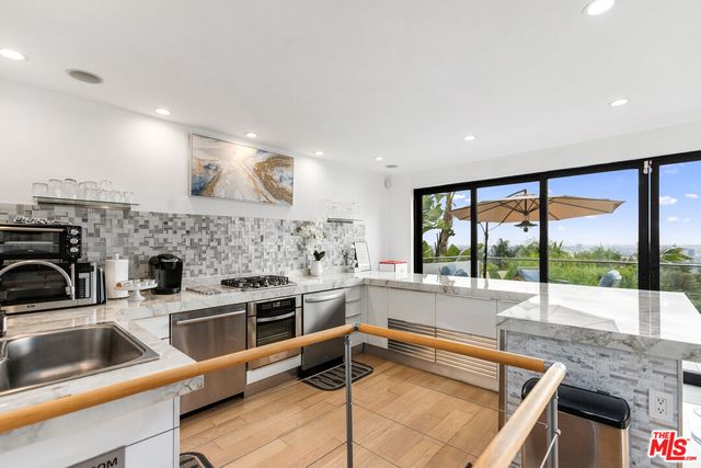 $13,500 | 8380 Hollywood Boulevard, Los Angeles, CA 90069