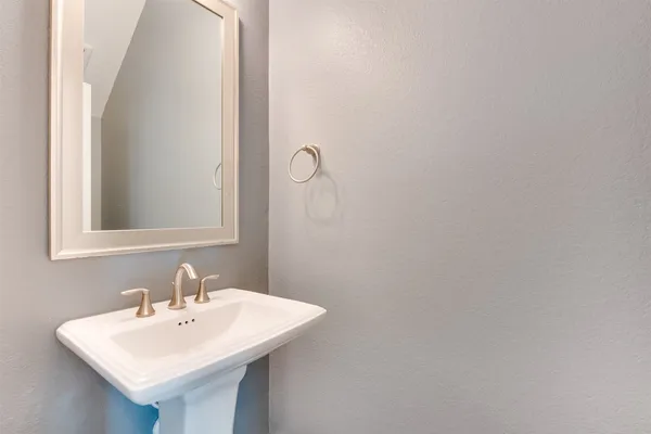 $3,150 | 15503 Bosque Valley Court, Cypress, TX 77433